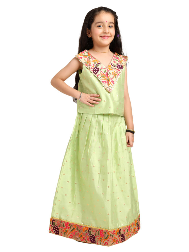 Paithani Baby Girl Lehenga Set – Parrot Silk with V-Neck Brocade Collar & Peacock Zari Border – V Neck Pattern