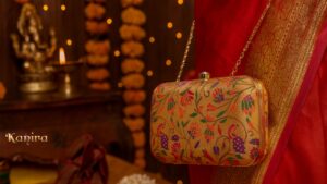 Dussehra Ethnic Accessories Guide: Why You Need a Paithani Sling Bag